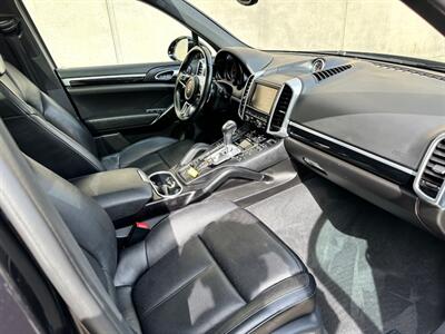 2016 Porsche Cayenne - Photo 12 - Madison, WI 53716