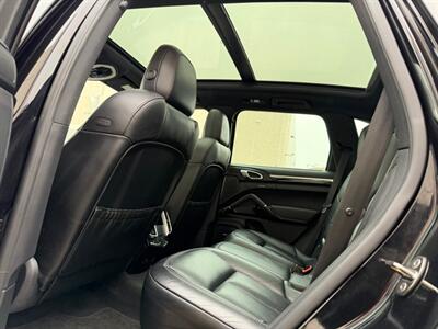 2016 Porsche Cayenne   - Photo 21 - Madison, WI 53716