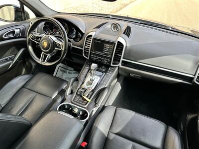 2016 Porsche Cayenne - Photo 11 - Madison, WI 53716
