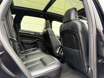 2016 Porsche Cayenne   - Photo 18 - Madison, WI 53716