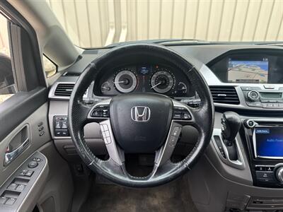 2014 Honda Odyssey Touring   - Photo 14 - Madison, WI 53716