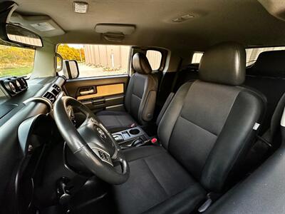 2012 Toyota FJ Cruiser   - Photo 21 - Madison, WI 53716