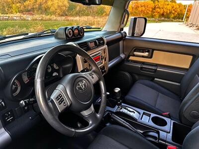 2012 Toyota FJ Cruiser   - Photo 17 - Madison, WI 53716