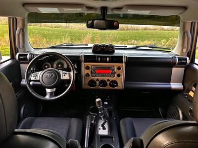 2012 Toyota FJ Cruiser   - Photo 14 - Madison, WI 53716