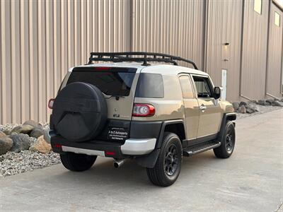 2012 Toyota FJ Cruiser   - Photo 9 - Madison, WI 53716