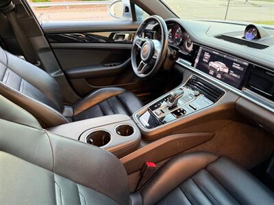 2017 Porsche Panamera 4S - Photo 30 - Madison, WI 53716