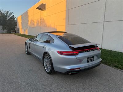 2017 Porsche Panamera 4S - Photo 4 - Madison, WI 53716