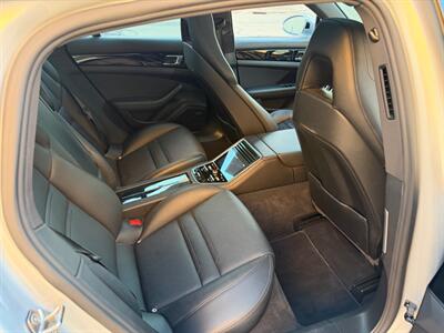 2017 Porsche Panamera 4S - Photo 27 - Madison, WI 53716