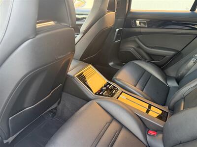 2017 Porsche Panamera 4S - Photo 11 - Madison, WI 53716