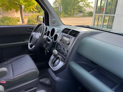 2004 Honda Element EX - Photo 18 - Madison, WI 53716