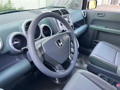 2004 Honda Element EX - Photo 17 - Madison, WI 53716