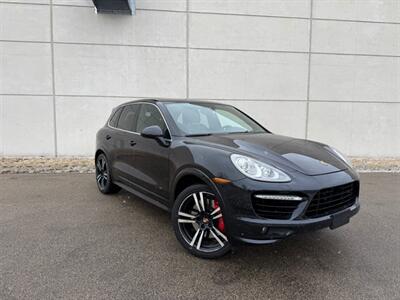 2014 Porsche Cayenne Turbo S   - Photo 9 - Madison, WI 53716