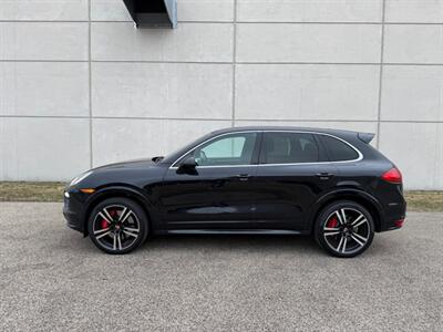 2014 Porsche Cayenne Turbo S   - Photo 12 - Madison, WI 53716