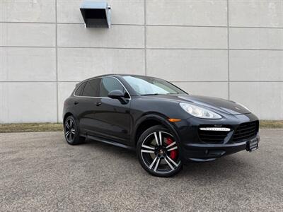 2014 Porsche Cayenne Turbo S   - Photo 2 - Madison, WI 53716
