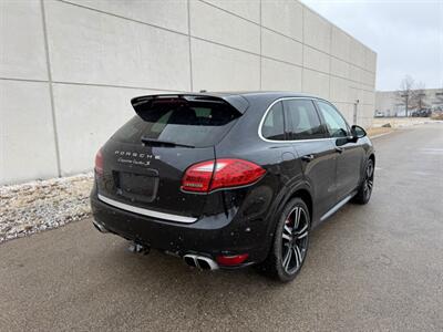2014 Porsche Cayenne Turbo S   - Photo 21 - Madison, WI 53716