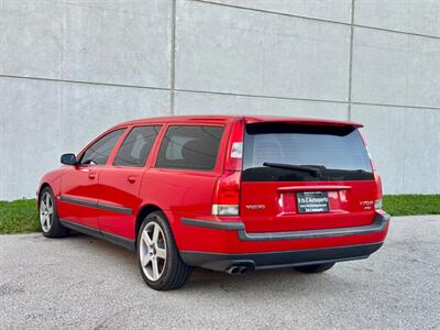 2004 Volvo V70 R   - Photo 11 - Madison, WI 53716