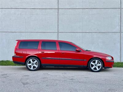 2004 Volvo V70 R   - Photo 8 - Madison, WI 53716