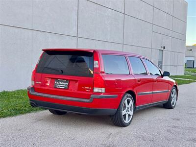 2004 Volvo V70 R   - Photo 10 - Madison, WI 53716
