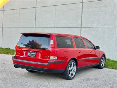 2004 Volvo V70 R   - Photo 12 - Madison, WI 53716