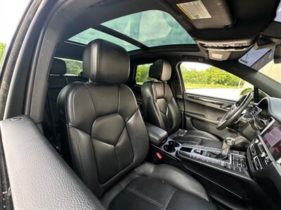 2021 Porsche Macan S   - Photo 22 - Madison, WI 53716