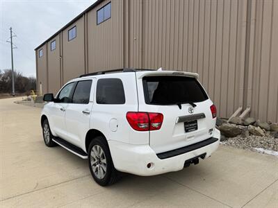 2015 Toyota Sequoia Limited   - Photo 4 - Madison, WI 53716