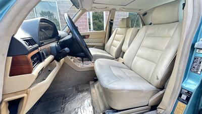 1991 Mercedes-Benz 300 SE   - Photo 9 - Madison, WI 53716