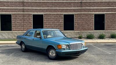 1991 Mercedes-Benz 300 SE   - Photo 2 - Madison, WI 53716