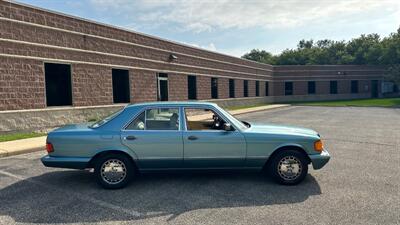 1991 Mercedes-Benz 300 SE   - Photo 4 - Madison, WI 53716