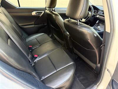 2011 Lexus CT 200h - Photo 14 - Madison, WI 53716