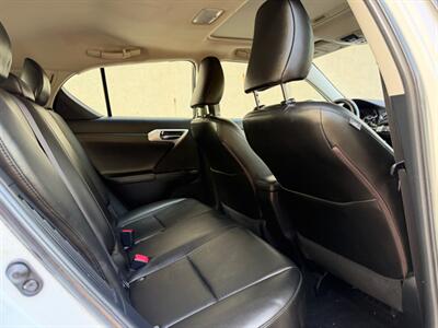2011 Lexus CT 200h - Photo 13 - Madison, WI 53716