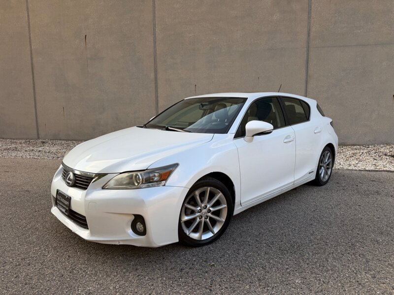 2011 Lexus CT 200h   - Photo 1 - Madison, WI 53716