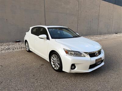 2011 Lexus CT 200h - Photo 2 - Madison, WI 53716