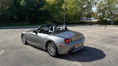2003 BMW Z4 3.0i - Photo 8 - Madison, WI 53716