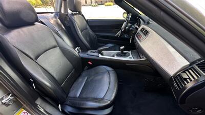 2003 BMW Z4 3.0i - Photo 23 - Madison, WI 53716