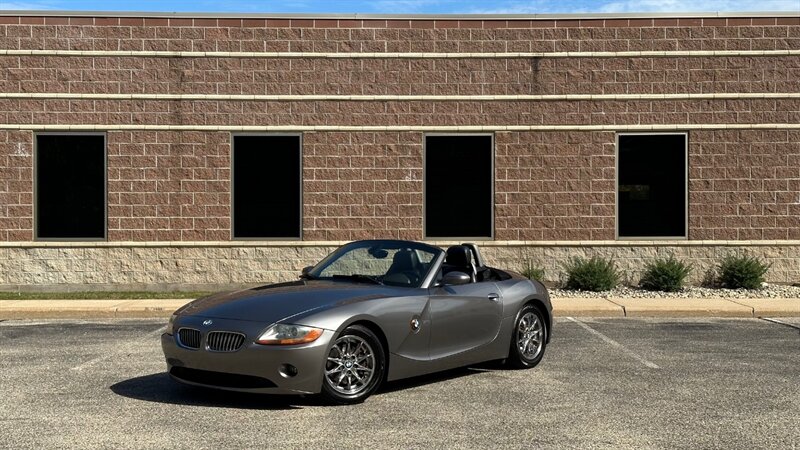 2003 BMW Z4 3.0i   - Photo 1 - Madison, WI 53716
