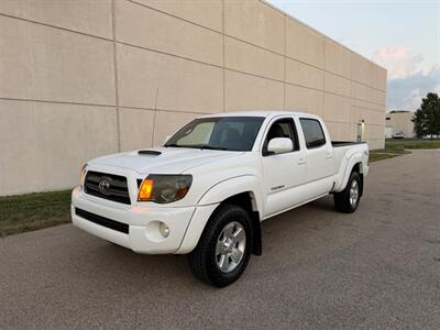 2010 Toyota Tacoma V6 - Photo 6 - Madison, WI 53716
