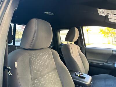 2016 Toyota Tacoma TRD Off-Road   - Photo 14 - Madison, WI 53716