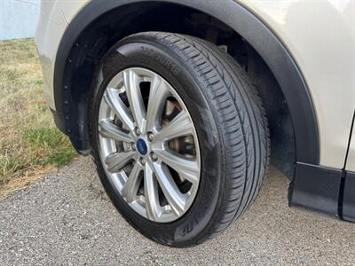 2017 Ford Escape Titanium   - Photo 32 - Madison, WI 53716
