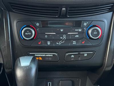 2017 Ford Escape Titanium   - Photo 29 - Madison, WI 53716