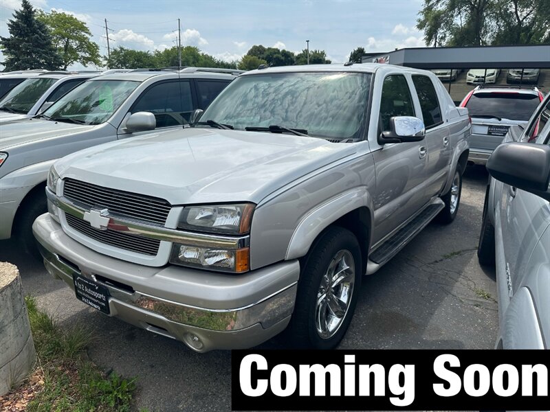 2005 Chevrolet Avalanche Base's photo