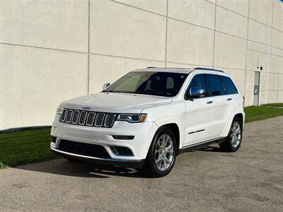 2019 Jeep Grand Cherokee Summit   - Photo 3 - Madison, WI 53716