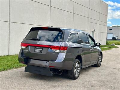 2015 Honda Odyssey Touring  Handicap Mobility BraunAbility - Photo 12 - Madison, WI 53716