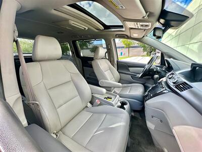 2015 Honda Odyssey Touring  Handicap Mobility BraunAbility - Photo 25 - Madison, WI 53716