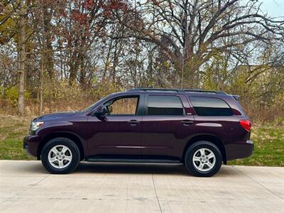 2013 Toyota Sequoia SR5   - Photo 6 - Madison, WI 53716