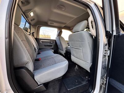 2018 RAM 1500 Outdoorsman   - Photo 23 - Madison, WI 53716