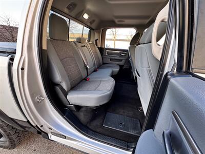 2018 RAM 1500 Outdoorsman   - Photo 25 - Madison, WI 53716
