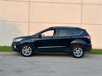 2017 Ford Escape SE   - Photo 6 - Madison, WI 53716