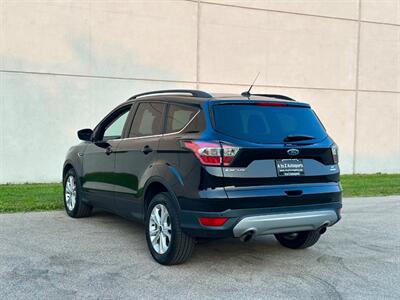 2017 Ford Escape SE   - Photo 10 - Madison, WI 53716