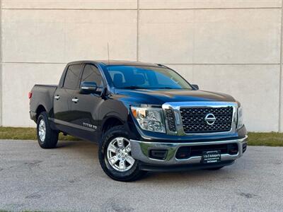 2018 Nissan Titan SV   - Photo 1 - Madison, WI 53716