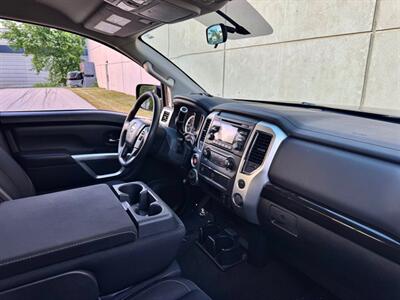 2018 Nissan Titan SV   - Photo 17 - Madison, WI 53716